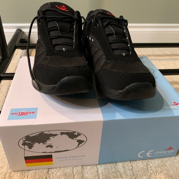 Shoes - Picture 3 of 5